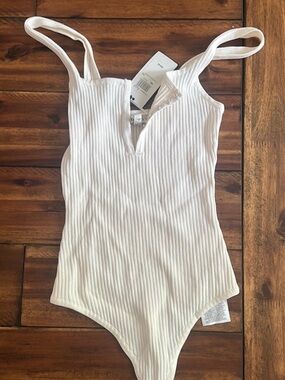 Guess White Ribbed V-Neck Bodysuit